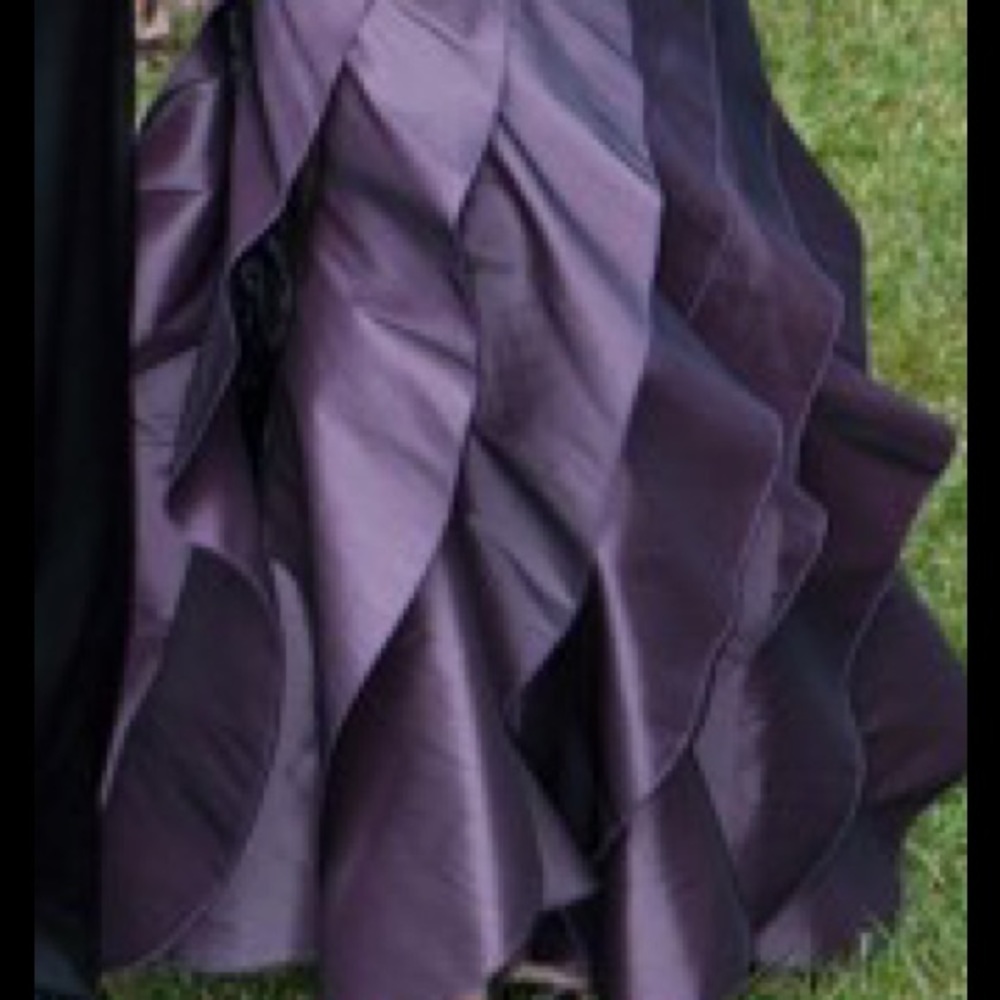 Stunning 2 pc Floor Length Formalwear - Picture 15 of 15